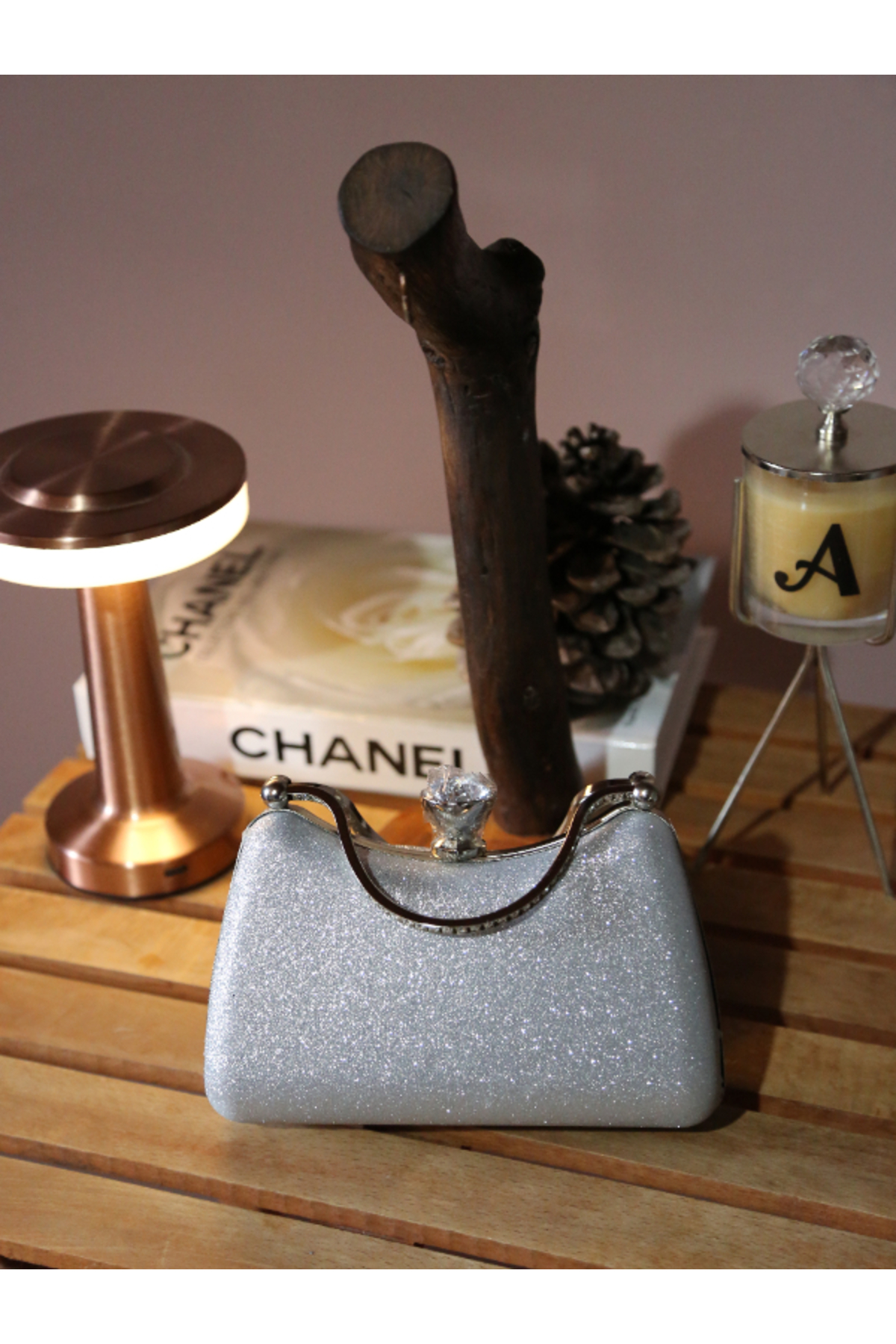 Gümüş - Siyah Simli Taş Detaylı Saplı Kadın Abiye Gece Çantası – Modern Zarif